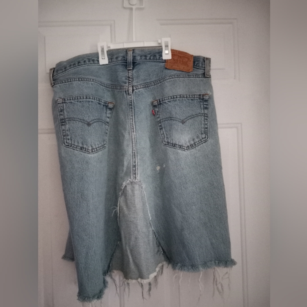 CUSTOM Levis Light Blue Denim Raw Hem Mini Skirt Womens sz 34 - Picture 4 of 8